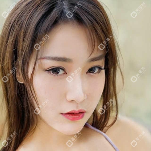 乌鲁木齐胸部多少钱?本地推荐医院介绍