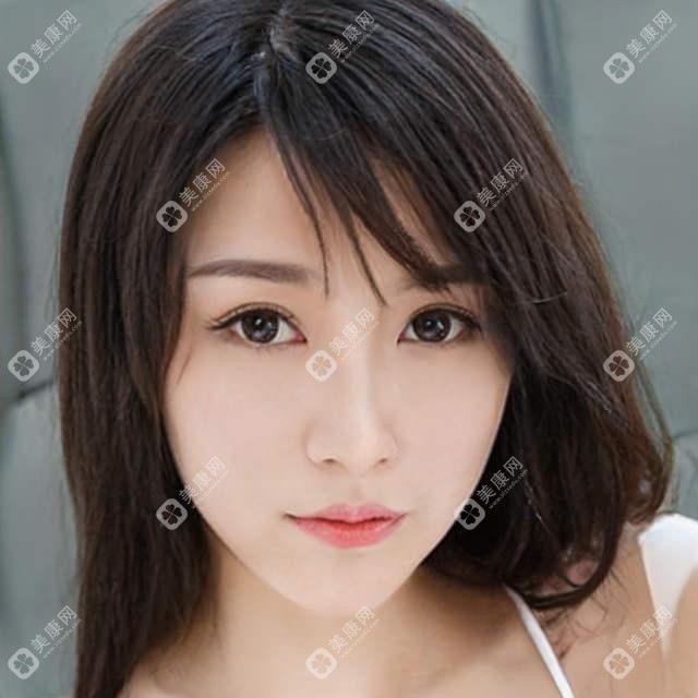 皓圣种植牙武汉德诚口腔特惠5800起，详解手术过程与术后护理案例分享