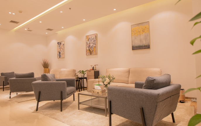 医生团队：沈薇医生——人中缩短手术的医生