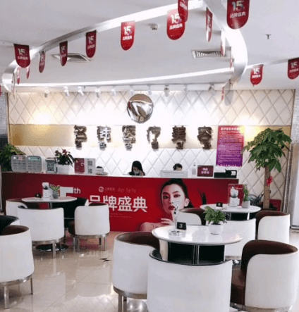 三、福州双眼皮找哪位医生好？名韩林清医生口碑不错，面诊人多